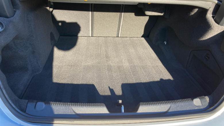 Jaguar XE 2.0 D200 R-Dynamic SE 4dr Auto Diesel Saloon